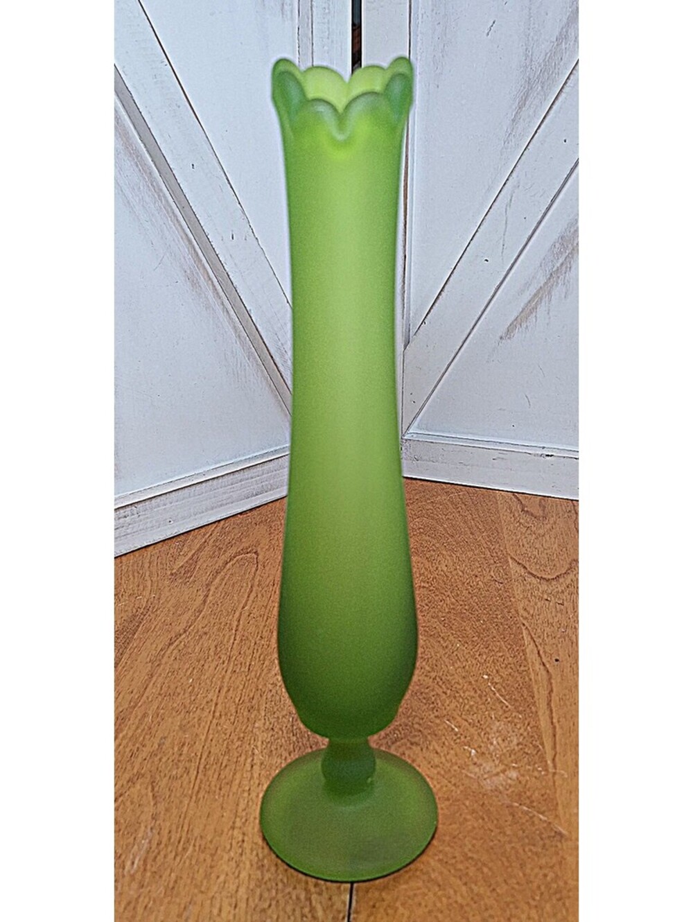 VTG Westmoreland Satin Frosted Green Swung Bud Footed Vase 9.5”H